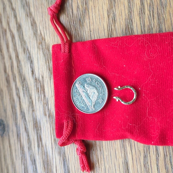 14k Gold Filled Faux Septum Ring - 18 Gauge, 7mm - Picture 3 of 7